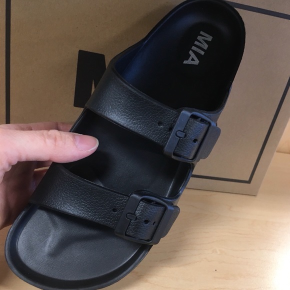 “Just in” Mia Black Contour Slides 👀🖤C - Picture 4 of 7